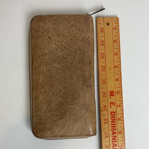 Will Leather Goods Genuine Leather Clutch Wallet Zipper Closure Distressed Luxe - Picture 15 of 16